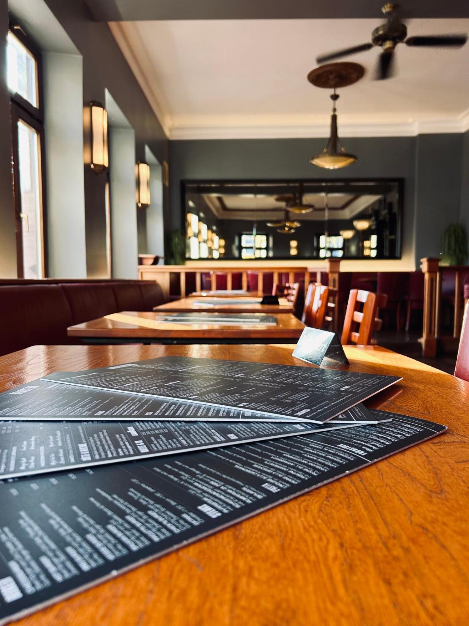 Hotel Brasserie Erlangen Bagian luar foto